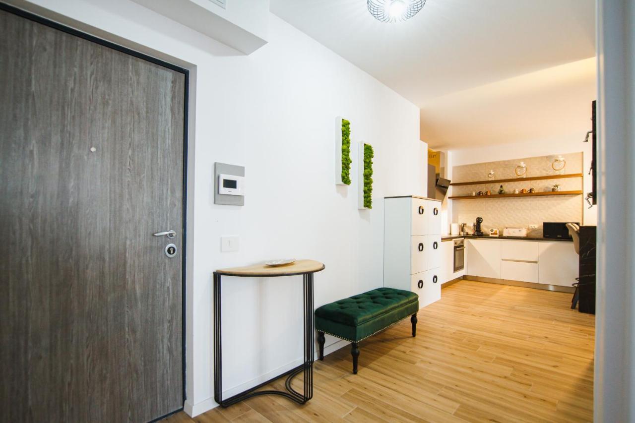 Magnificent Home At Prima Residence Oradea Exteriör bild