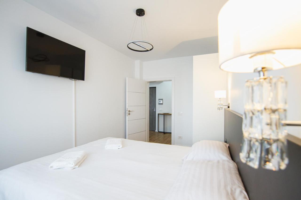 Magnificent Home At Prima Residence Oradea Exteriör bild