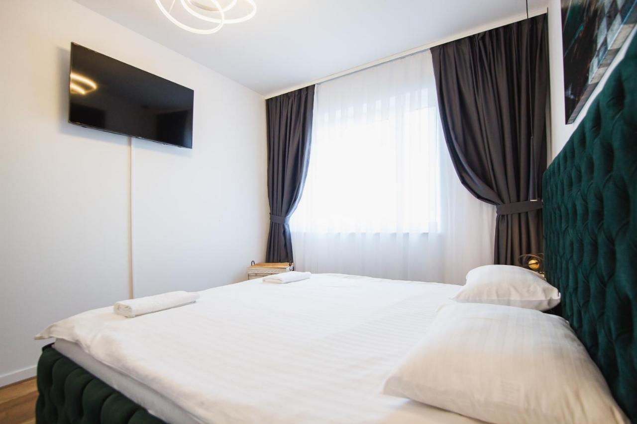 Magnificent Home At Prima Residence Oradea Exteriör bild